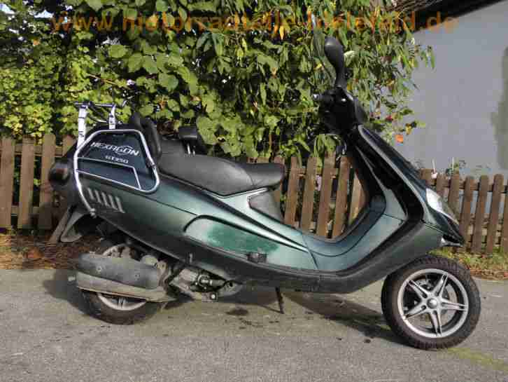 Piaggio GT250 Hexagon 4-Takt Touren-Roller m. Honda Motor MF02E wie CN250 Helix
