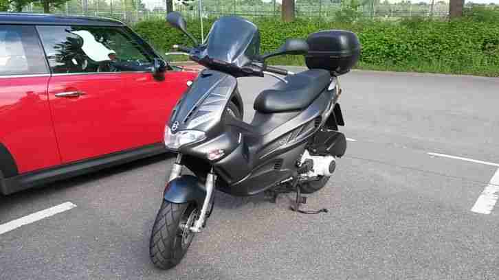 Piaggio Gilera Runner 200VXR Roller Scooter Motorrad