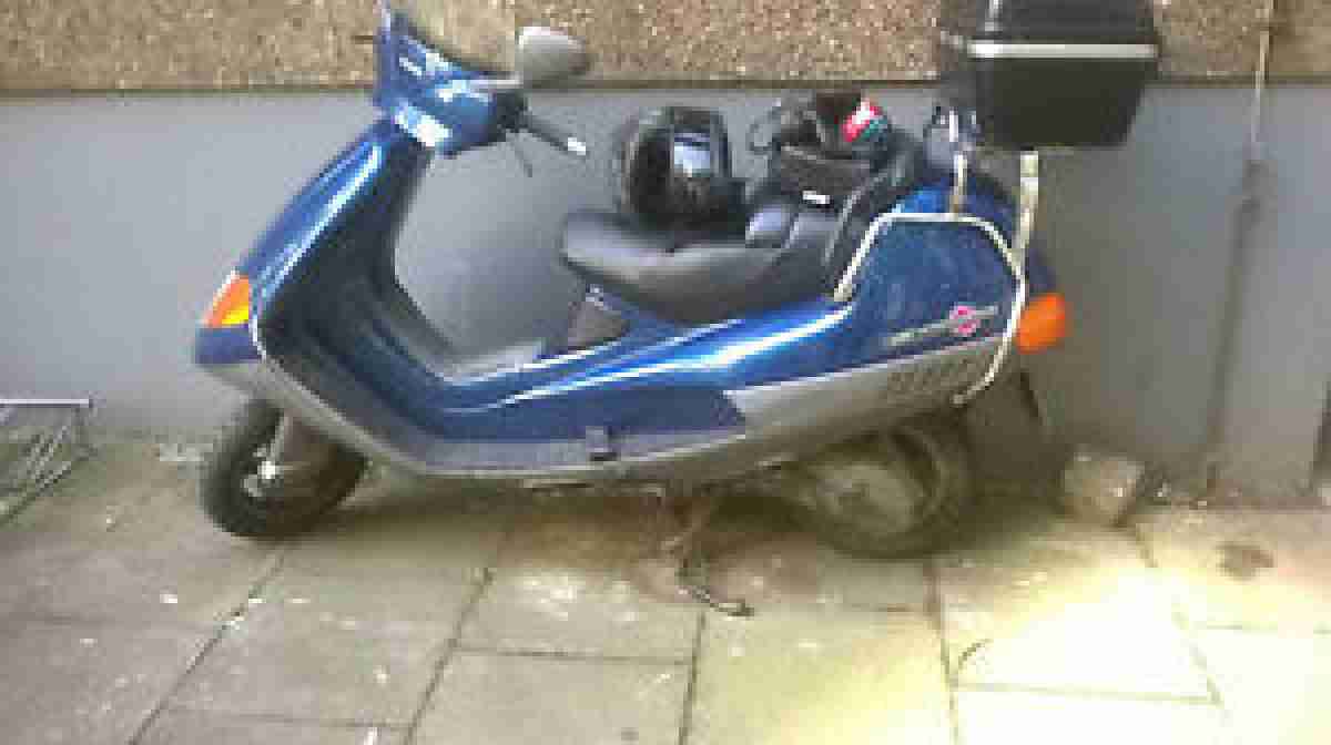 Piaggio Hexagon 125, techn. ok,allgemeinzustand gut,fahrbereit,Bj.1996,blau
