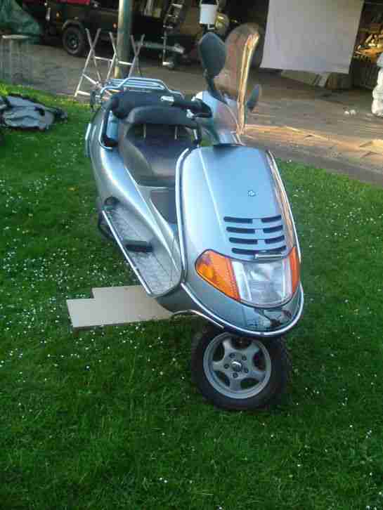 Piaggio Hexagon 150 + Ersatzteile