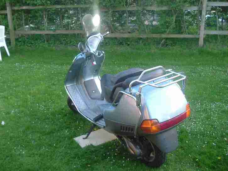 Piaggio Hexagon 150 + Ersatzteile
