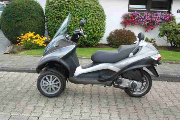 Piaggio MP3 250 LT