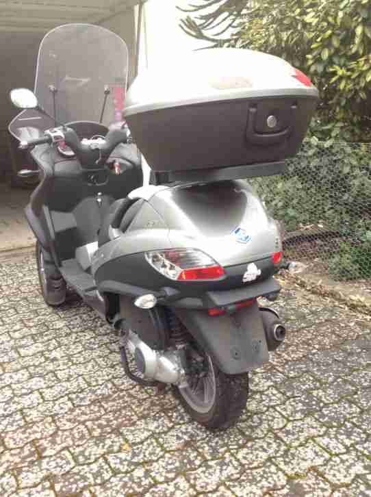 Piaggio MP3