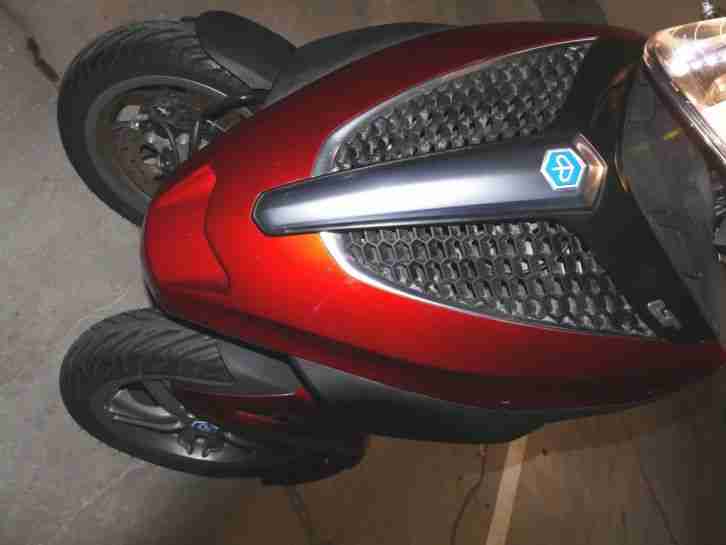 Piaggio MP3 300