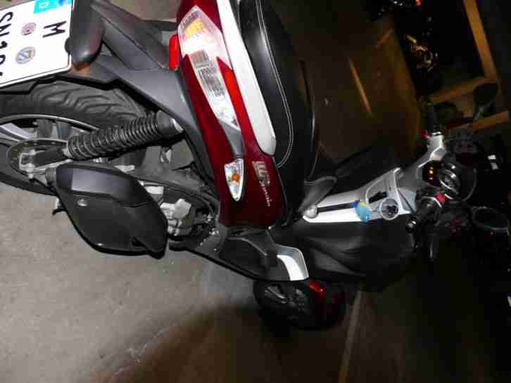 Piaggio MP3 300