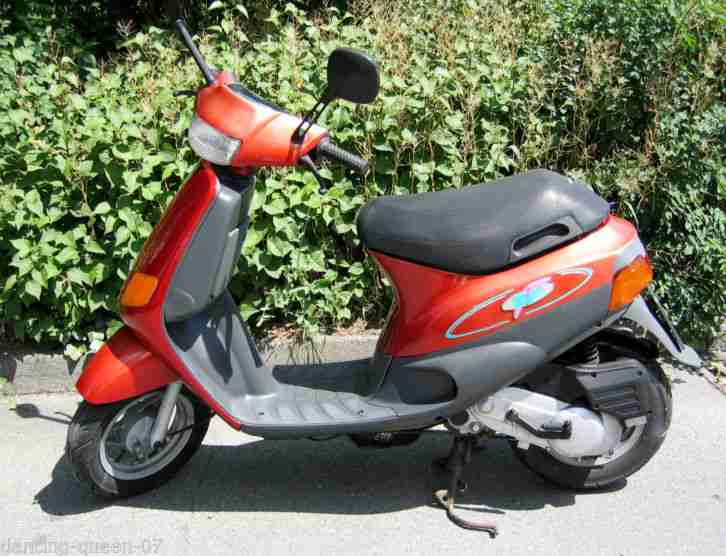Piaggio Mofa Roller ZIP 25 18.774 km EZ 06.1996