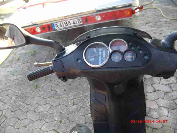 Piaggio NRG Pure Jet 12010 Km nicht fahrbereit, nicht funktionsfähig