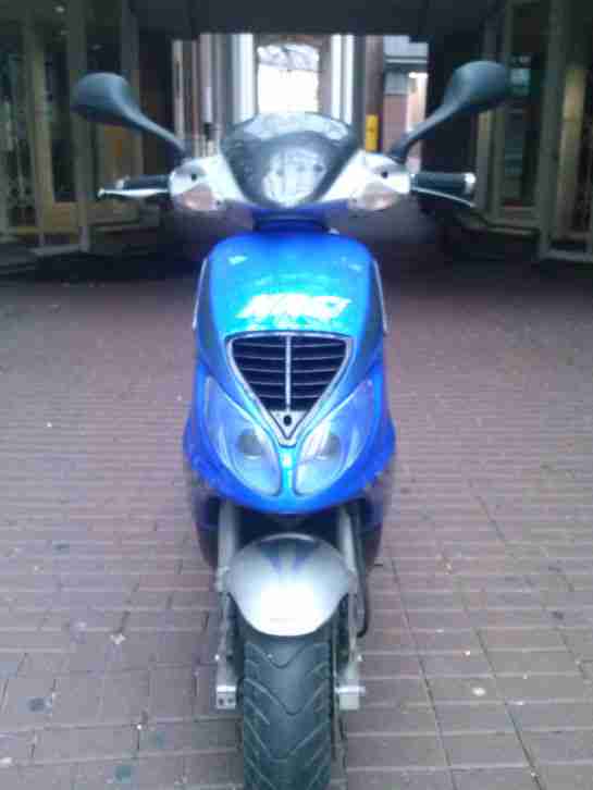 Piaggio NRG extreme Typ c21 mc3 mit Helm und Versicherung.