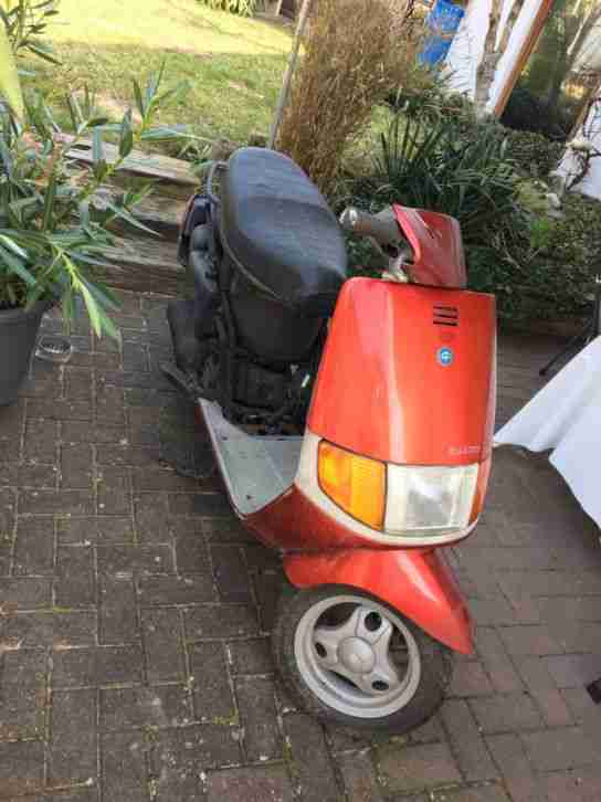 Piaggio Roller Sfera 50 er Schlachtest Teile Motor Gabel Tacho Verkleidung Felge