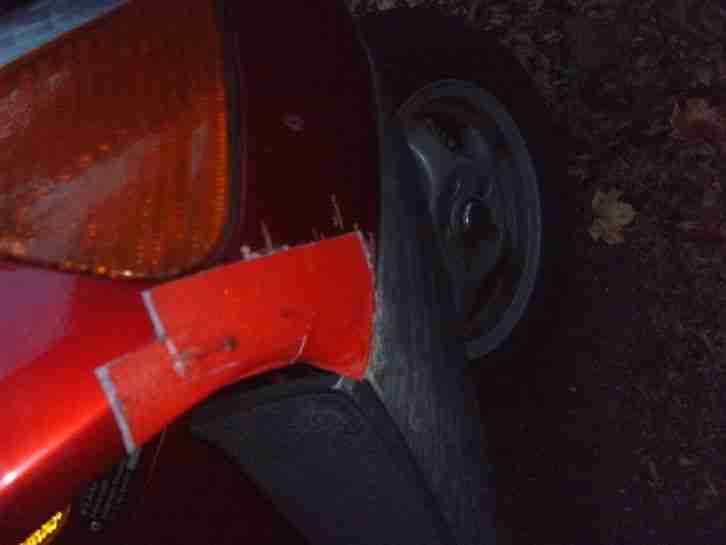 Piaggio Roller rot, 150ccm, 15 PS, Kilometerstand nur 9000 , Preis verhandelbar