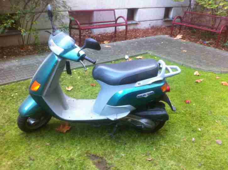 Piaggio SKR 125