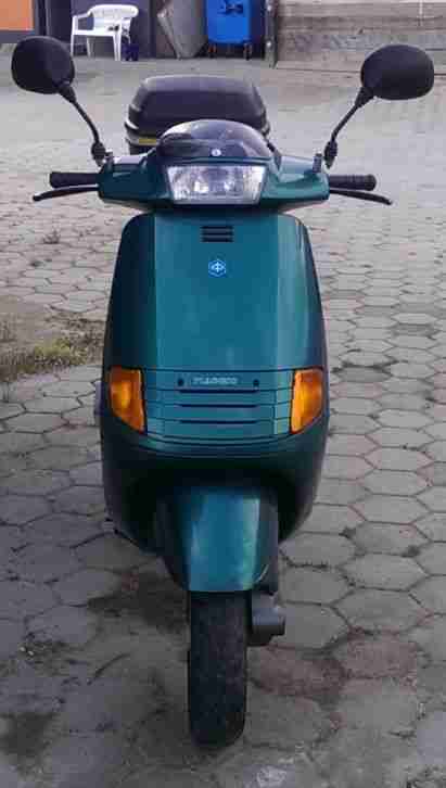 Piaggio SKR 125