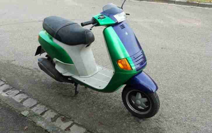 Piaggio SKR 125 Roller