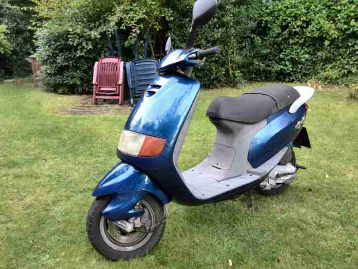 Piaggio Sfera RST