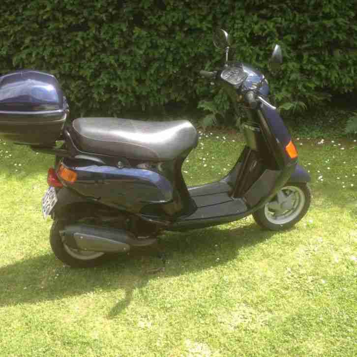 Piaggio Skr 125