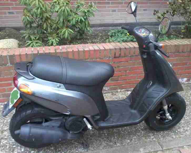 Piaggio TPH 125