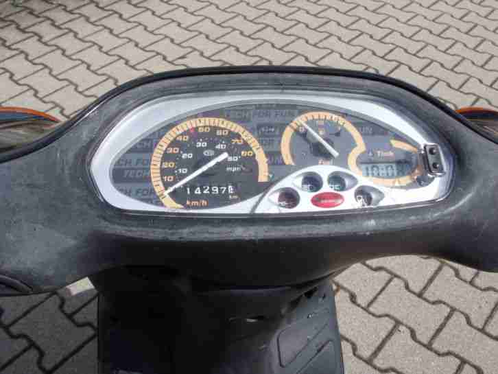 Piaggio TPH 50