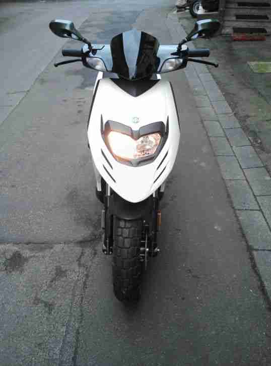 Piaggio TPH 50