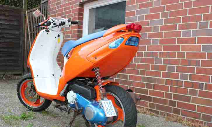 Piaggio TPH mit NRG Heck