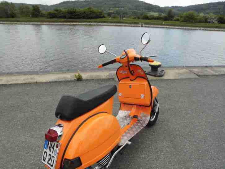 Piaggio Vespa 200e