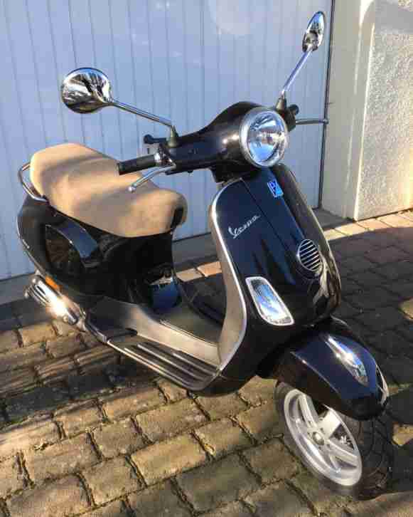 Piaggio Vespa LX 50 2 Takt Model 2010 - 3147km - TOP