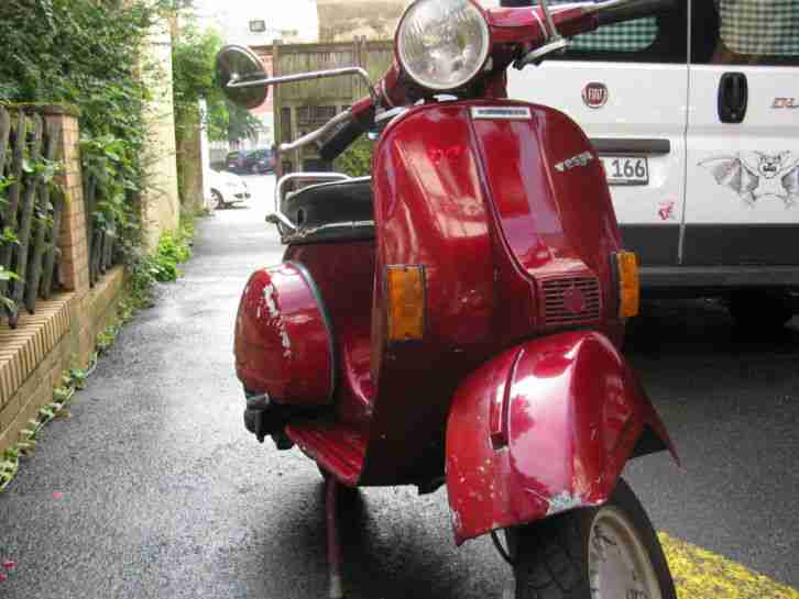 Piaggio Vespa P80X Roller