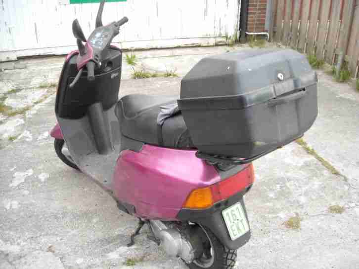Piaggio Vespa Typ NSL Roller