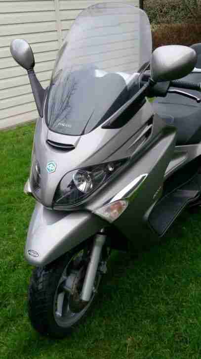 Piaggio X EVO