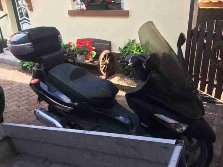 Piaggio X Evo 125