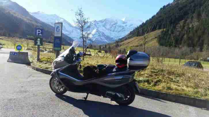 Piaggio X10 500 ie, EZ 06/2014 km 3615 - wie neu mit Zubehör