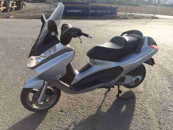 Piaggio X8 125