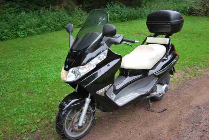 Piaggio X8 125, TÜV neu, 29.600 km, Ez. 2004.