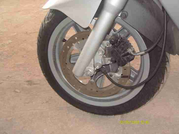 Piaggio X8 125 ccm EZ:04/2007 km: 8305