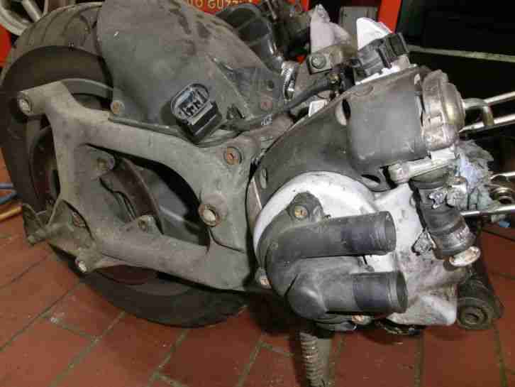 Piaggio X8 - Teile zerlegt - Zylinderkopfdichtung defekt