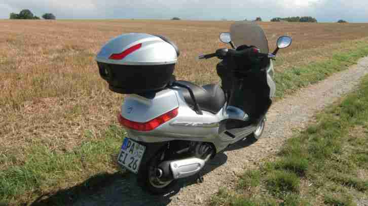 Piaggio X8 ie 250 16 kW/22 PS Farbe Anthrazit Smoky 731 mit Original Top-Case