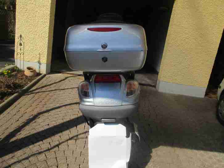 Piaggio X9 125
