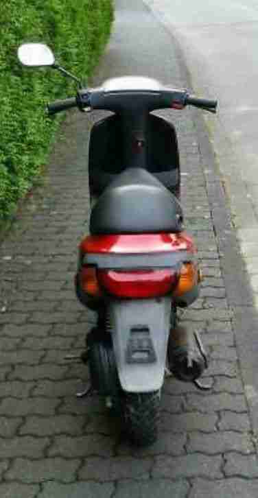 Piaggio ZIP SSL 25 Mofa Roller