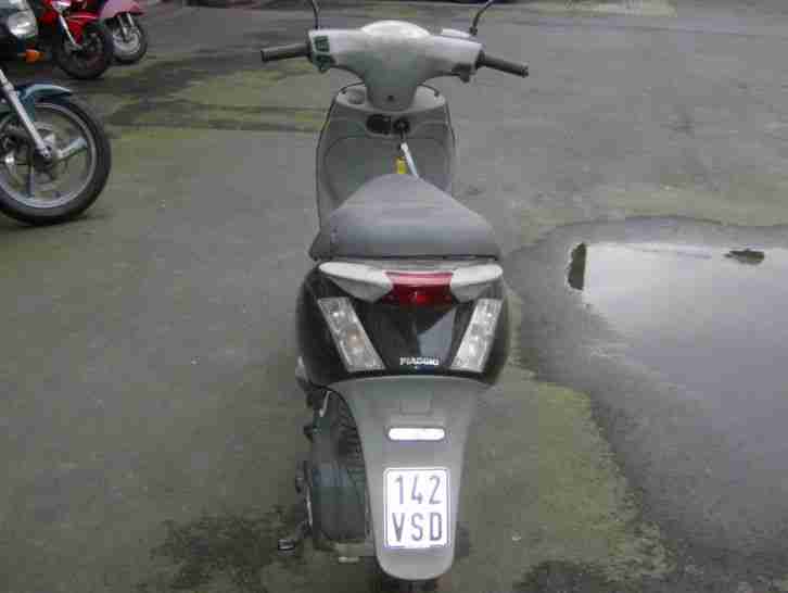 Piaggio Zip 50 4T