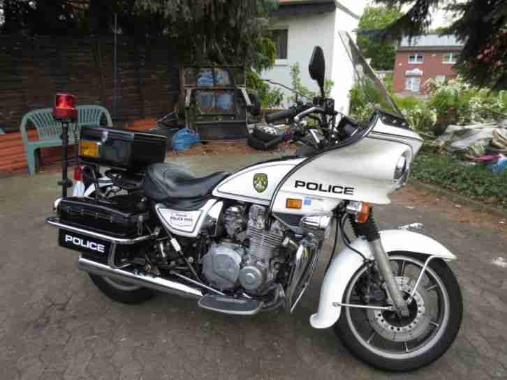 Police Kawasaki Polizei Motorrad Vollausstattung
