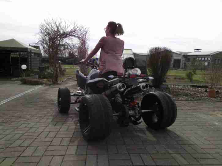 Quad 250 ccm super Zustand Versand