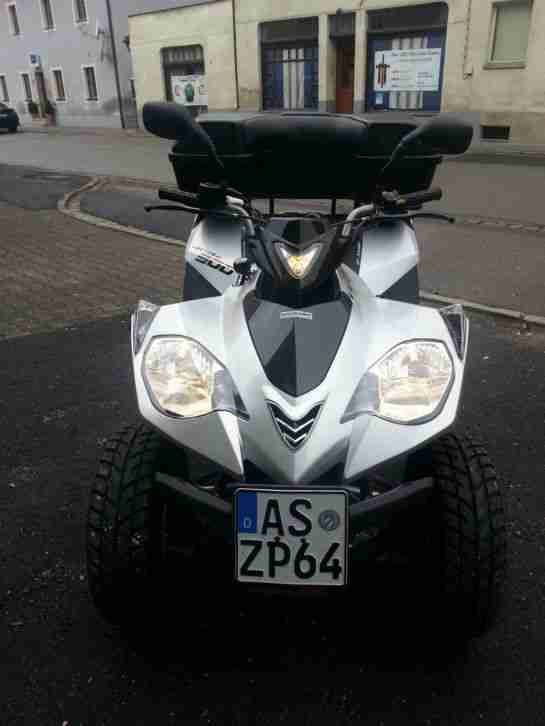 Quad Eton 300