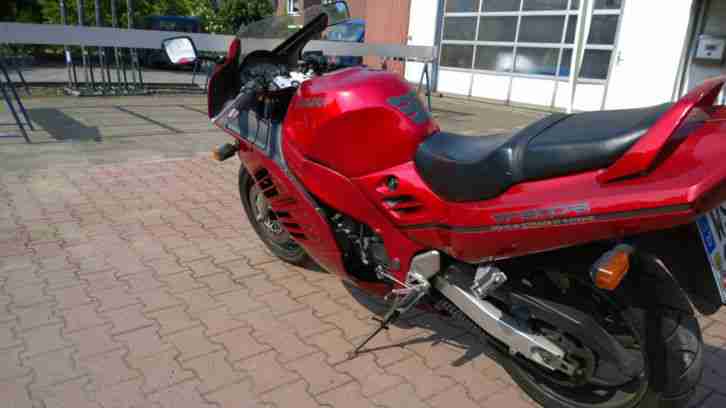 RF 900R Suzuki rot met, Sporttourer