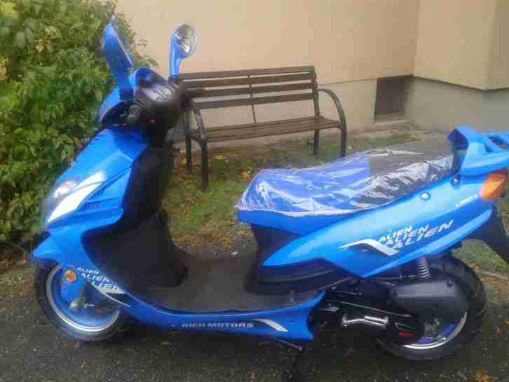 ROLLER 50 CCM MOTORROLLER 4-TAKT ca. 3 PS Longjia LJ 50 QT-4