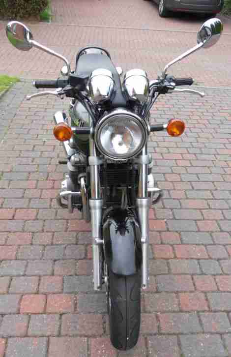 Rarität: Kawasaki Zephyr 750, Speichenräder, 17.700 KM, Giuliari Sitzbank, Chrom