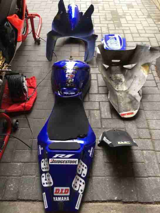 Rennmotorrad Yamaha R1 rn09 mit Papieren