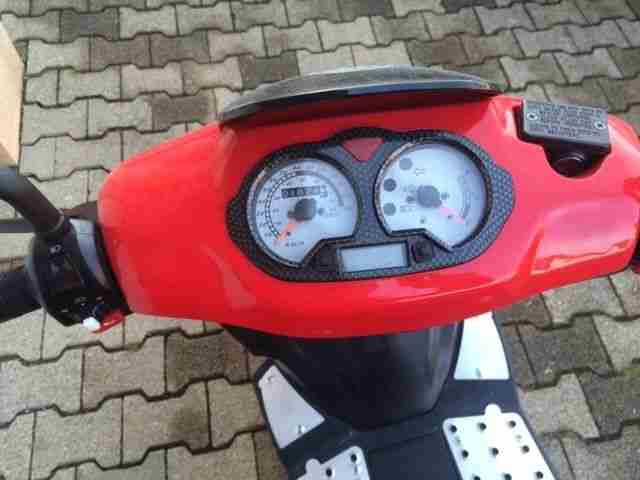 Rex Roller RS-1000 125ccm. Sehr wenig gefahren! Nur 1824 km. TÜV bis MRZ 2016