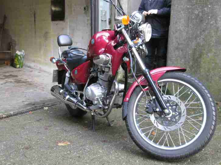 Rex Royal 125 cm³ Motorrad Chopper Rot