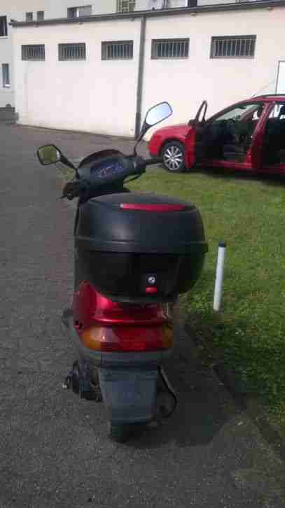 Rexi 125ccm Motorroller mit "Topcase"