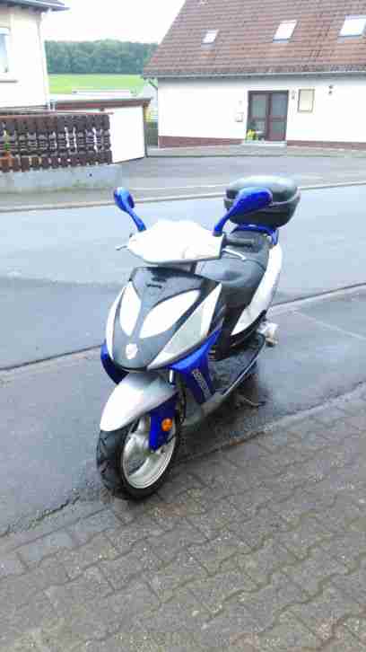 Roller 125 ccm Jonway Benero Motorrad scooter gelaufen mit TÜV läuft Super