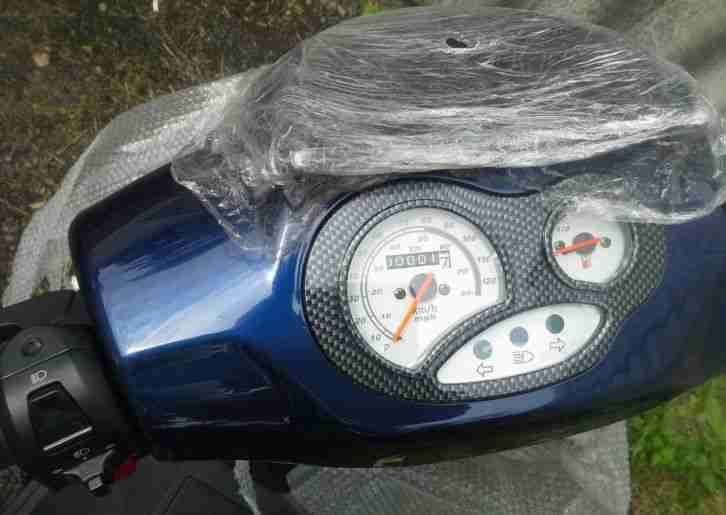 Roller 125ccm Neu